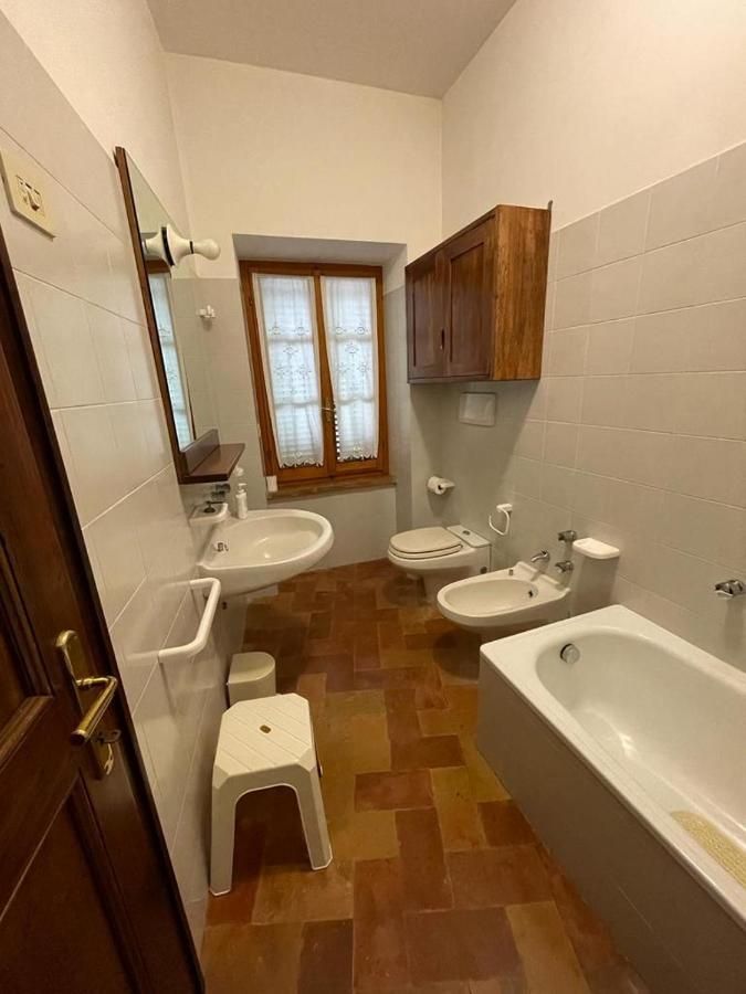 شقة Casa Dei Lecci فولينيو المظهر الخارجي الصورة