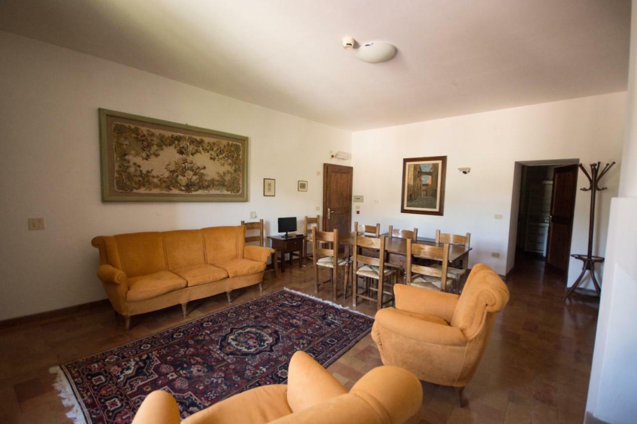 شقة Casa Dei Lecci فولينيو المظهر الخارجي الصورة