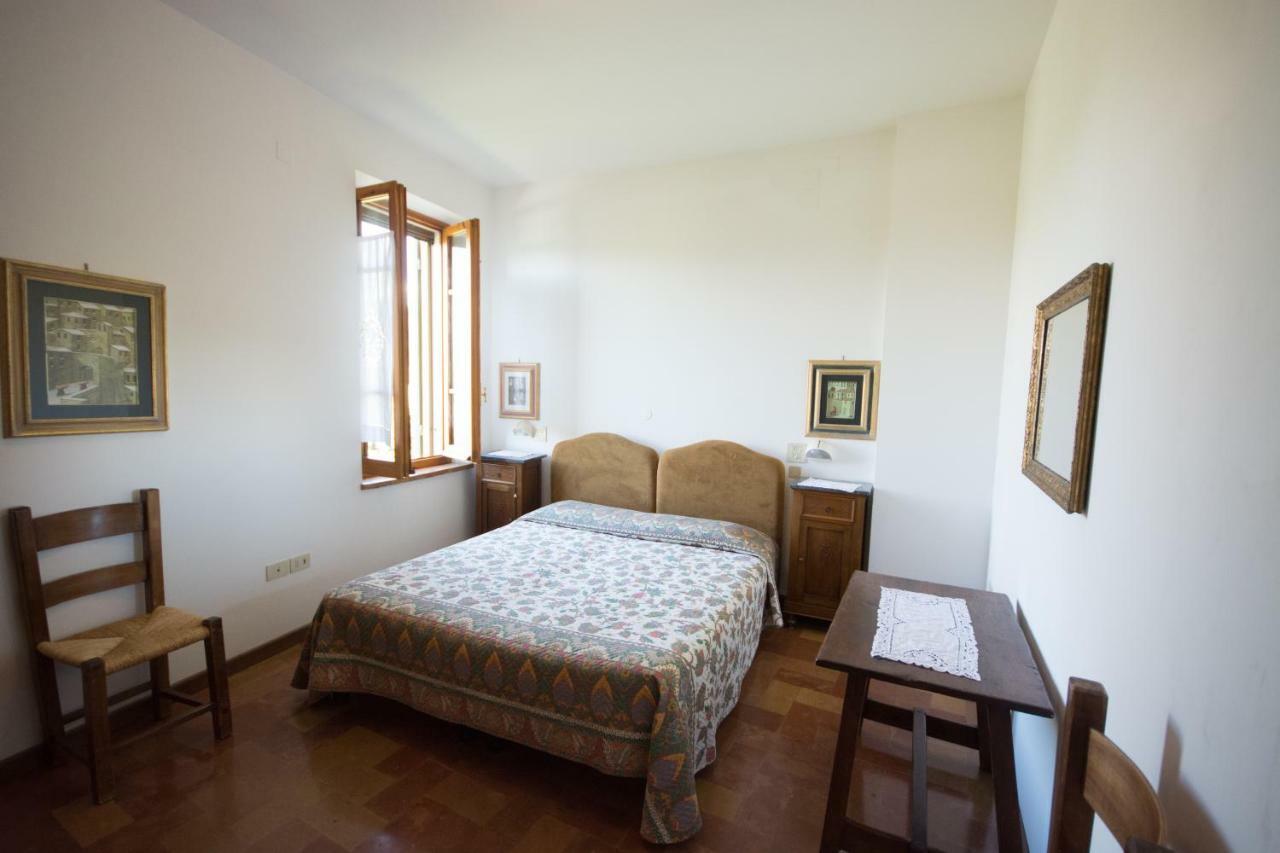 شقة Casa Dei Lecci فولينيو المظهر الخارجي الصورة