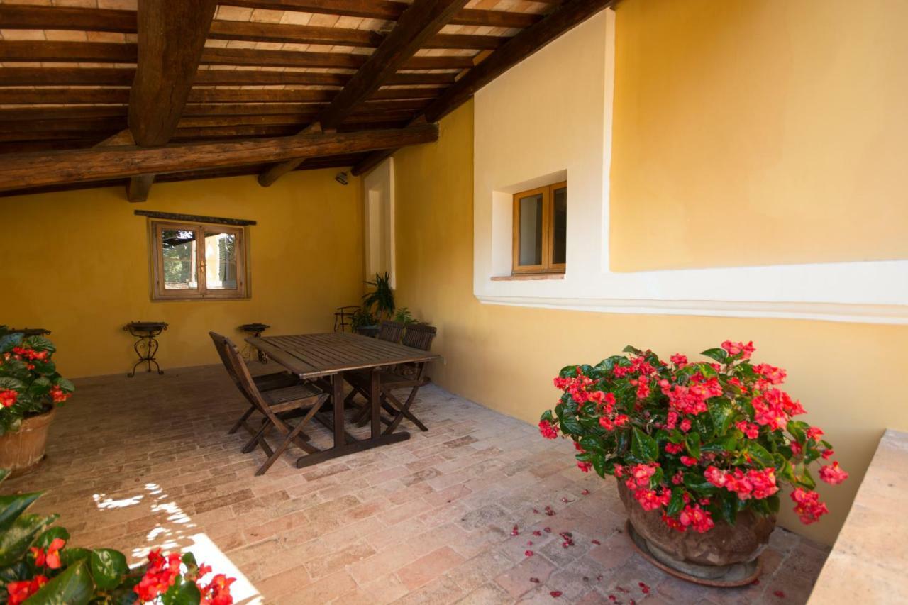 شقة Casa Dei Lecci فولينيو المظهر الخارجي الصورة